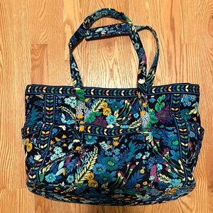 Vera Bradley floral overnight bag